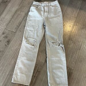 PacSun 90’s Boyfriend Light Gray Jeans